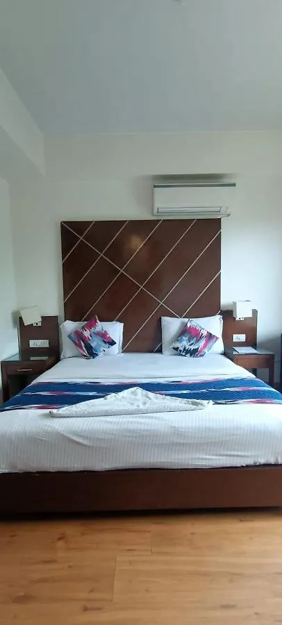 Hotel Blooming Inn And Banquet Gurgaon